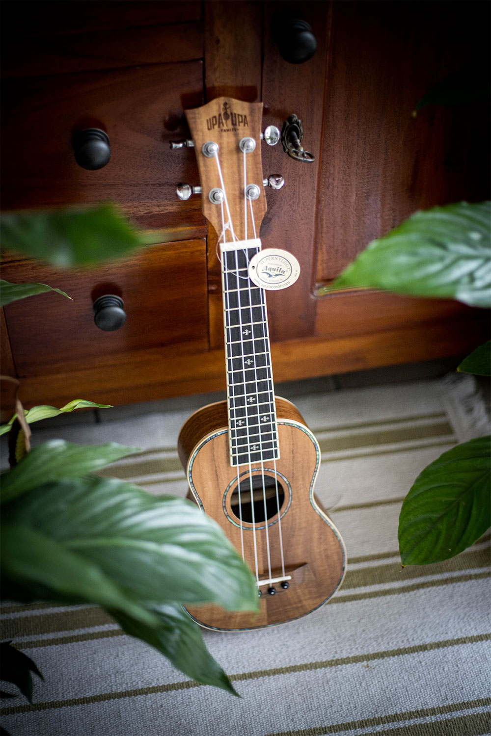 ukulele-fakarava-01